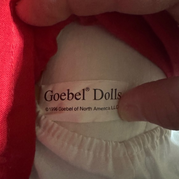 Goebel Dolls by Karen Kennedy Cardinal Monk In Box Limited Edition NON Musical - Picture 9 of 10